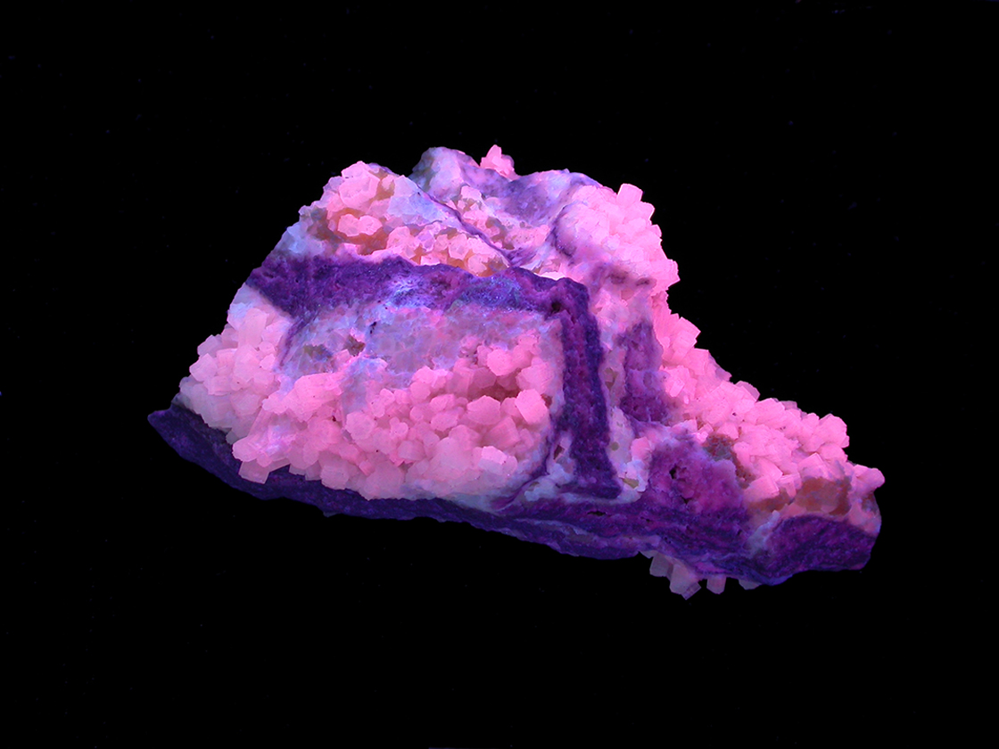 aragonite fluorescence